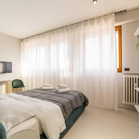 The Bright Apartman